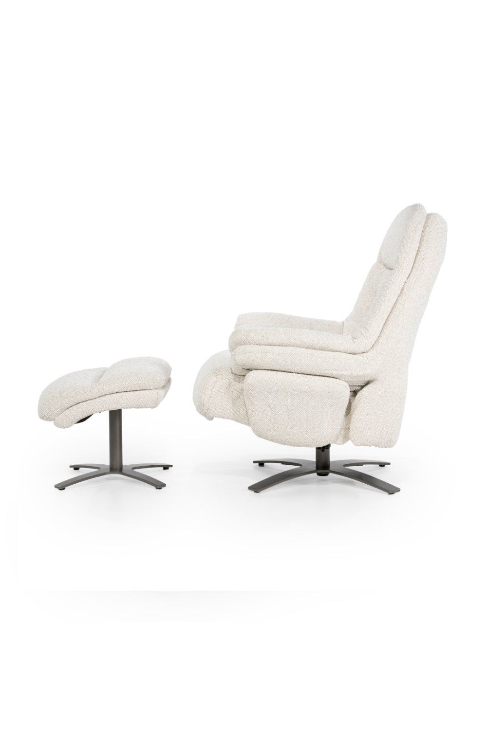 Upholstered Reclining Lounge Chair | Eleonora Caleb | OROA.com