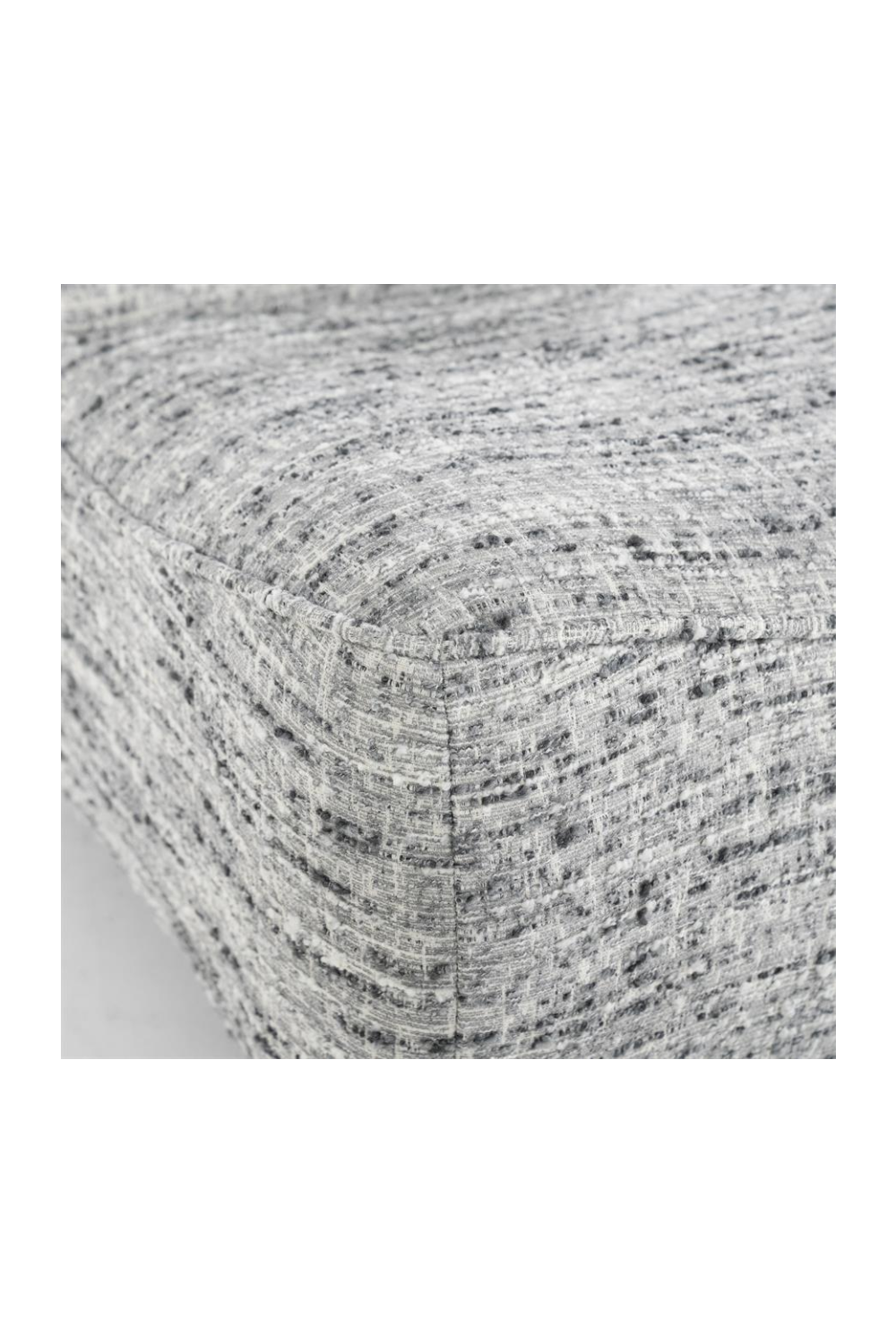 Fabric Swivel Lounge Chair | Eleonora Loys | OROA.com