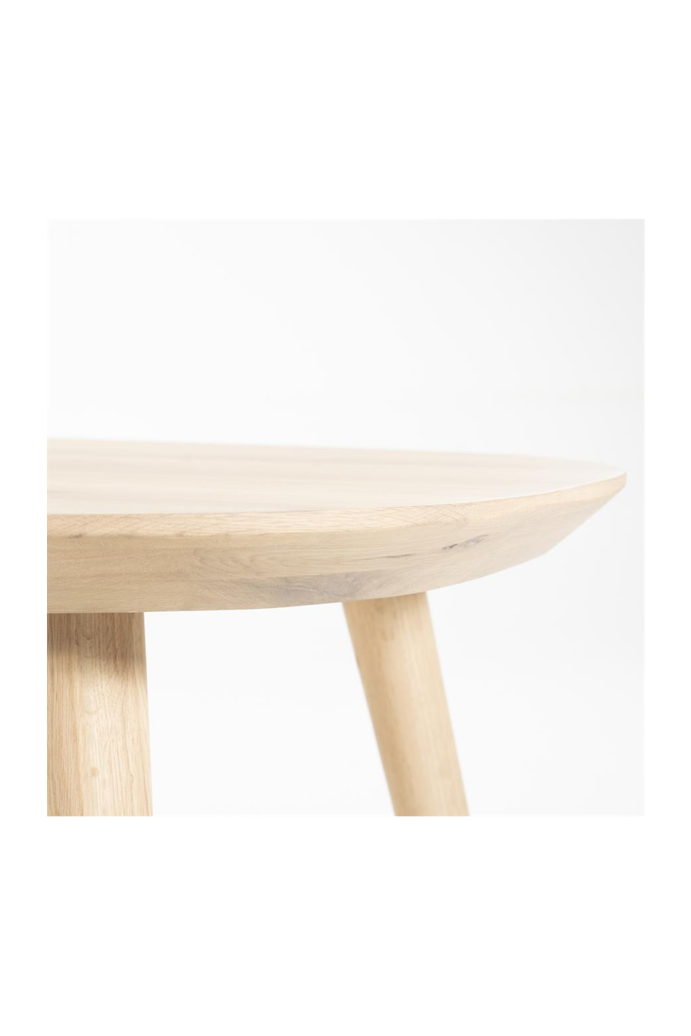 Lacquered Oak Dining Table L | Eleonora Elijah | OROA.com