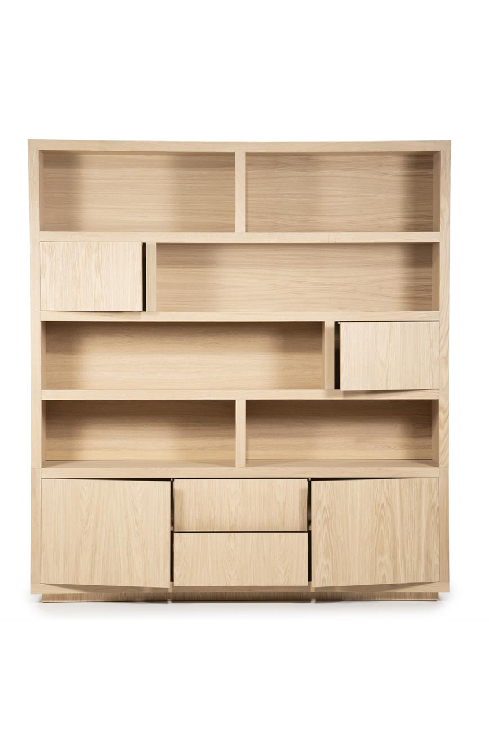 Natural Oak Cabinet | Eleonora Helsinki | OROA.com