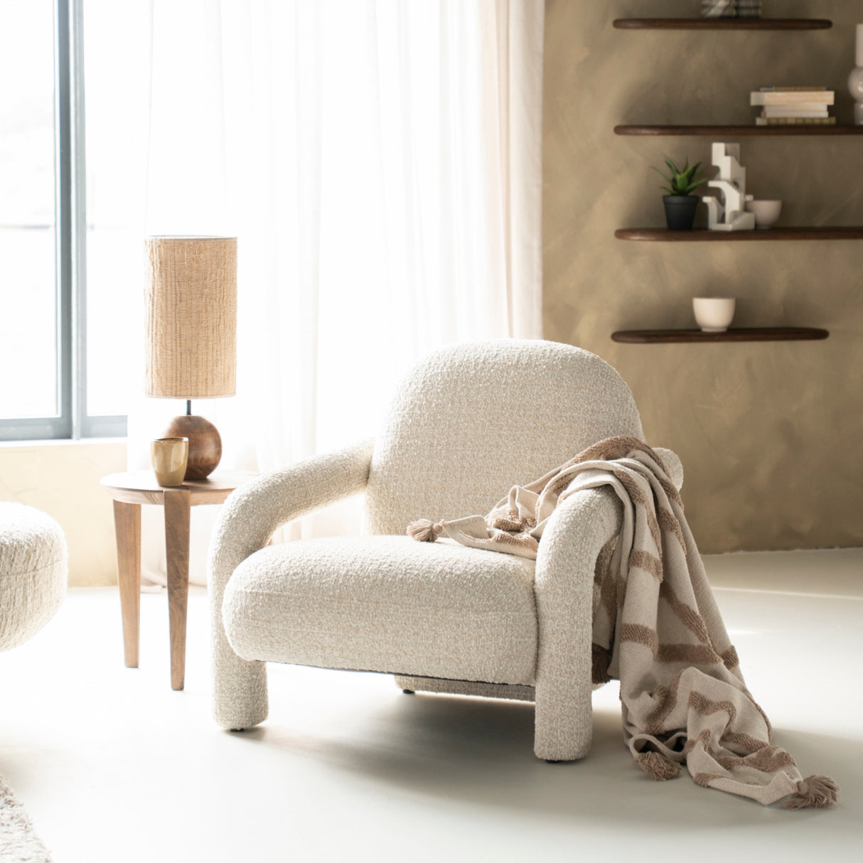   Modern furniture - Upholstered Chunky Lounge Armchair - www.oroa.com | Oroa.com
