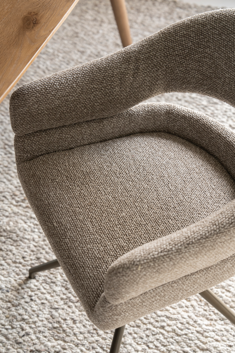 Open-Back Swivel Chair | Eleonora Hailey | Oroa.com