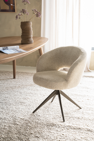 Cut-Out Swivel Chair | Eleonora Alissa | Oroa.com
