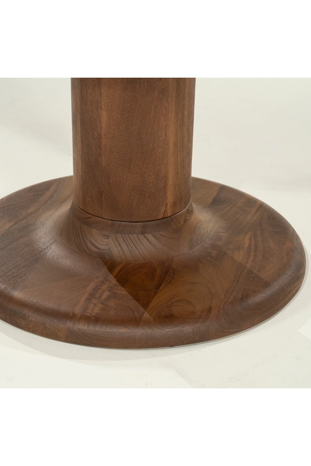 Brushed Wood Round Dining Table | Eleonora Coco | Oroa.com