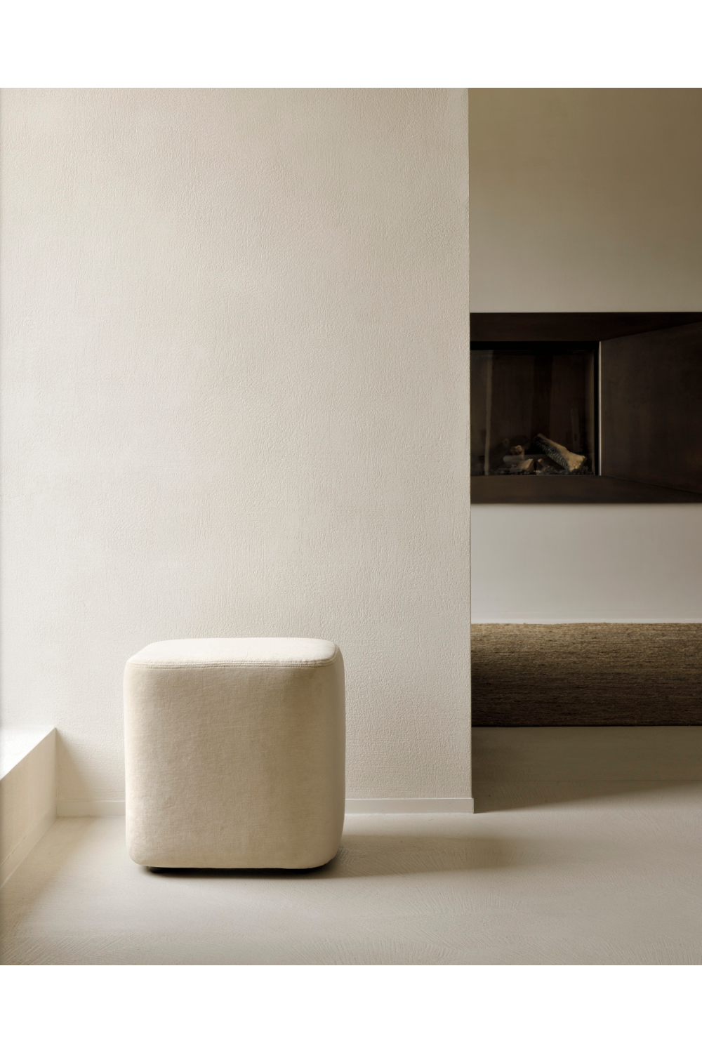 Velvet Minimalist Pouf | Ethnicraft Cube | Oroa.com