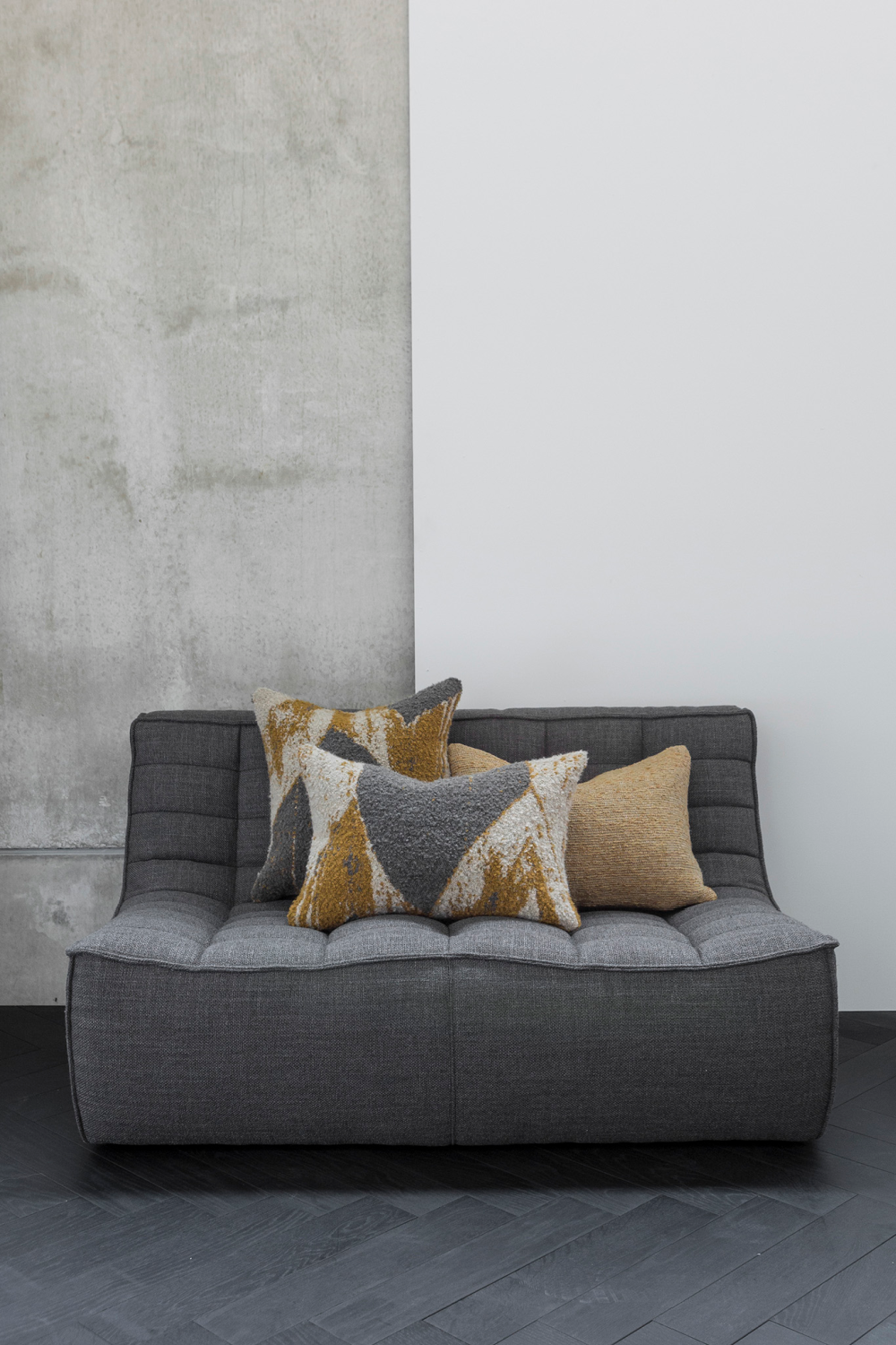 Dark Gray Modular Sofa | Ethnicraft N701 | Oroa.com