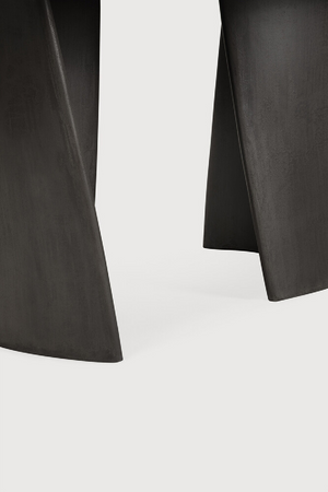 Round Concrete Outdoor Dining Table | Ethnicraft Roller Max | Oroa.com