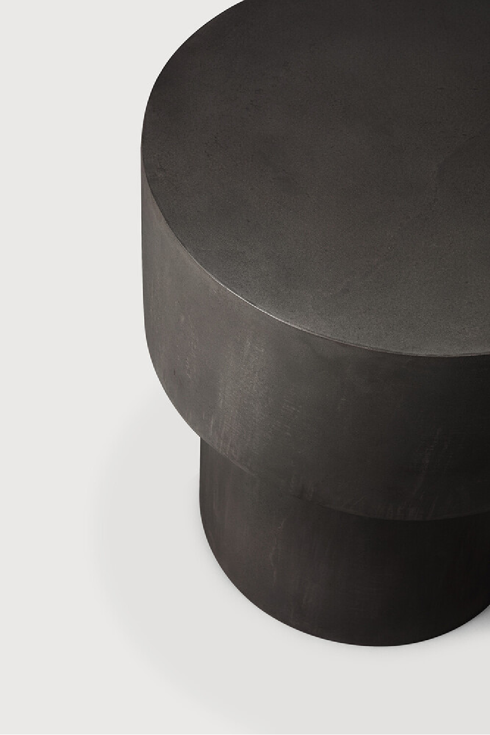 Mushroom-Shaped Outdoor Side Table | Ethnicraft Elements | Oroa.com