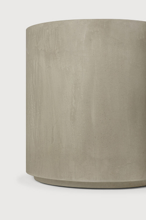 Round Concrete Outdoor Side Table | Ethnicraft Elements | Oroa.com
