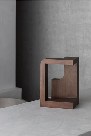 Geometric Mahogany Sculpture | Ethnicraft Blok | Oroa.com