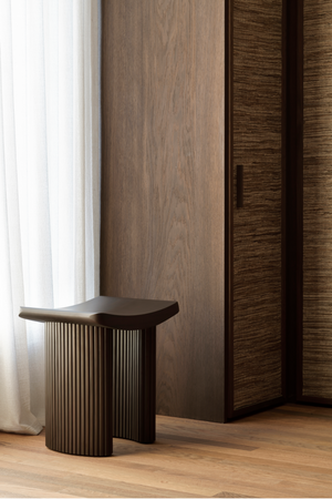 Brown Mahogany Curved Stool | Ethnicraft Roller Max | Oroa.com