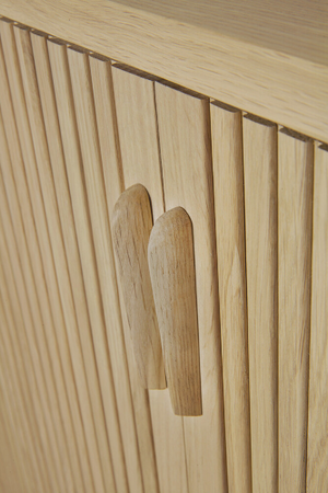 Sliding Door Oak Sideboard | Ethnicraft Roller Max | Oroa.com