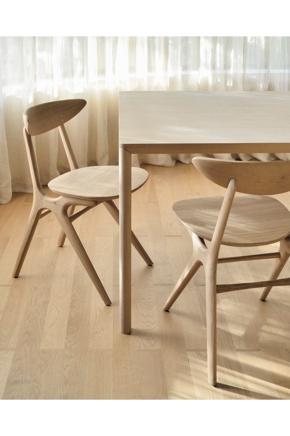 Natural Oak Dining Chair | Ethnicraft Eye | OROA.COM