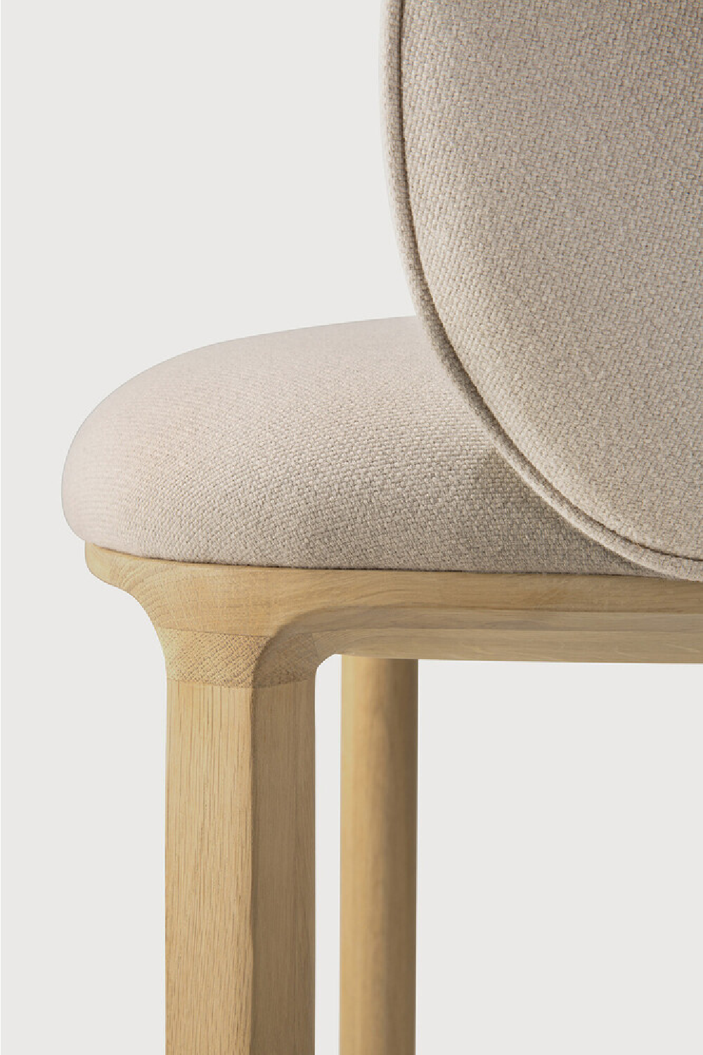 Upholstered Oak Dining Chair | Ethnicraft Unda | Oroa.com