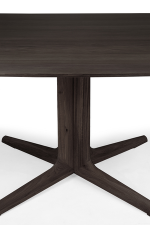 Central-Footed Oak Dining Table | Ethnicraft Corto | Oroa.com