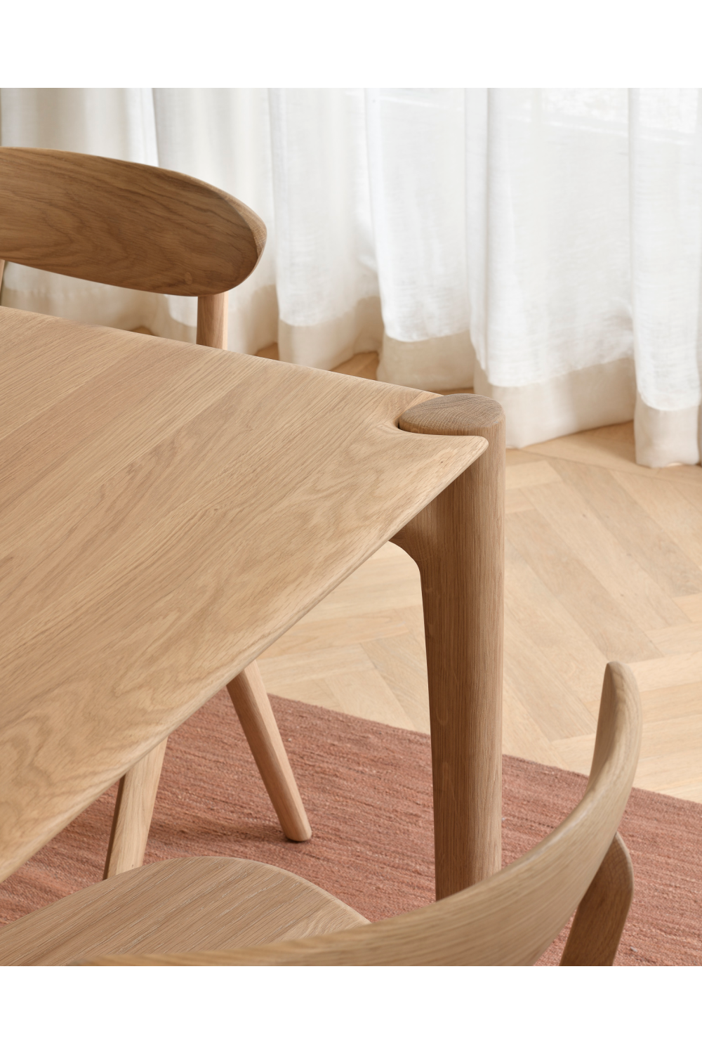 Natural Oak Modern Dining Table | Ethnicraft PI