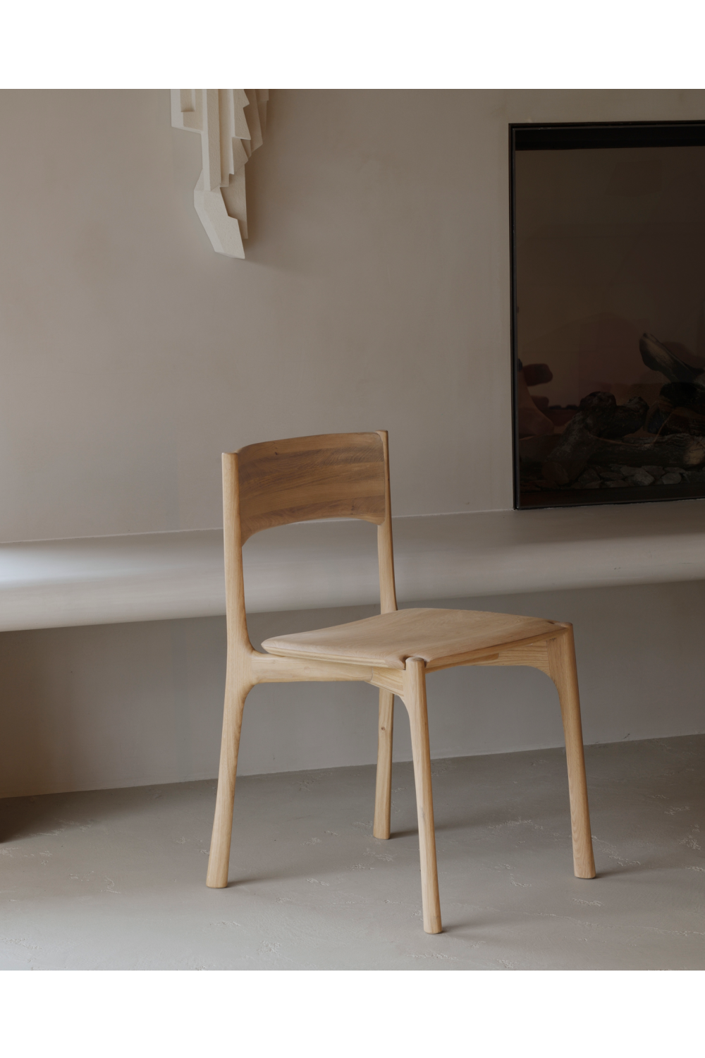 Sleek Handcrafted Dining Chair | Ethnicraft PI | Oroa.com