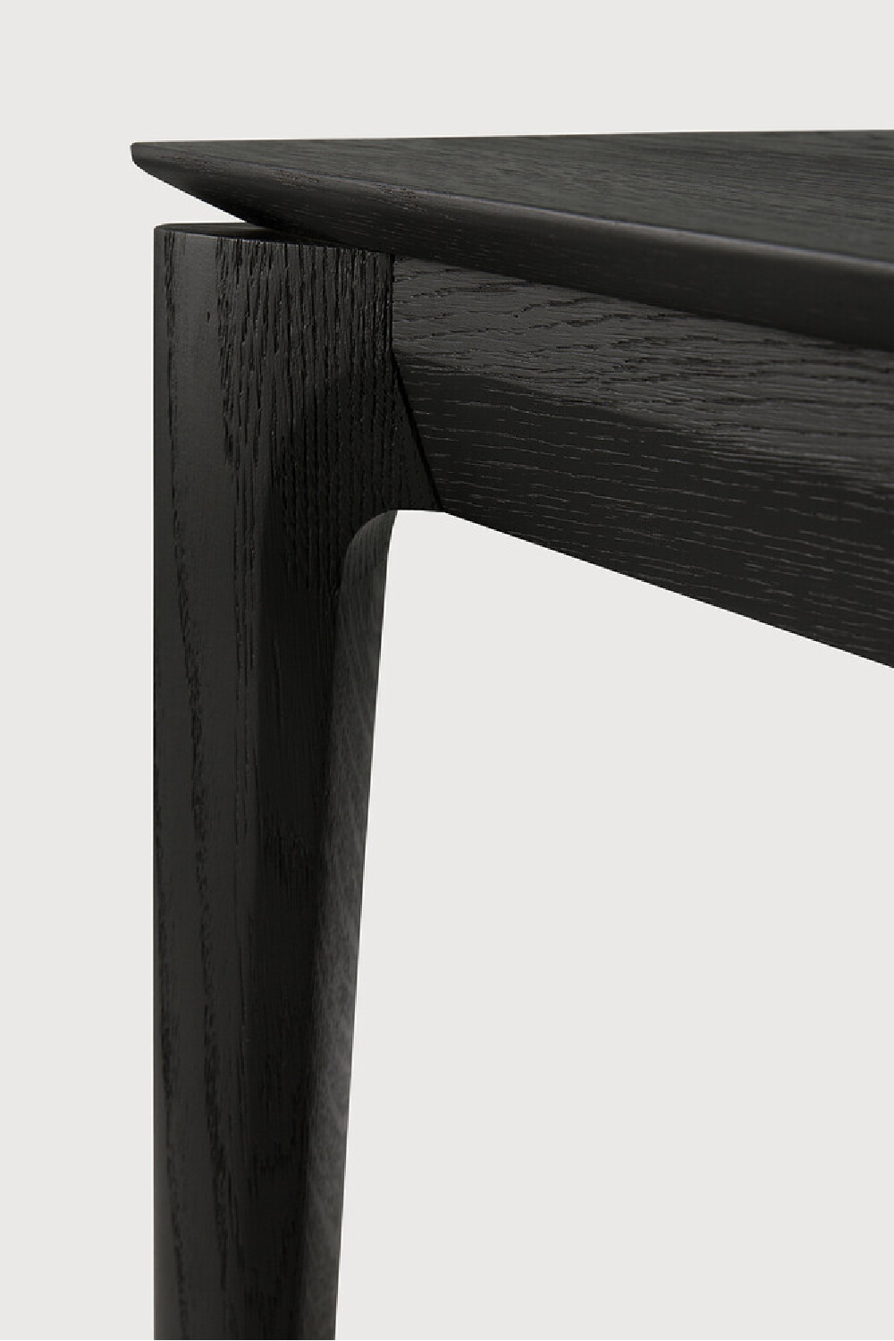 Extendable Black Oak Dining Table | Ethnicraft Bok | Oroa.com