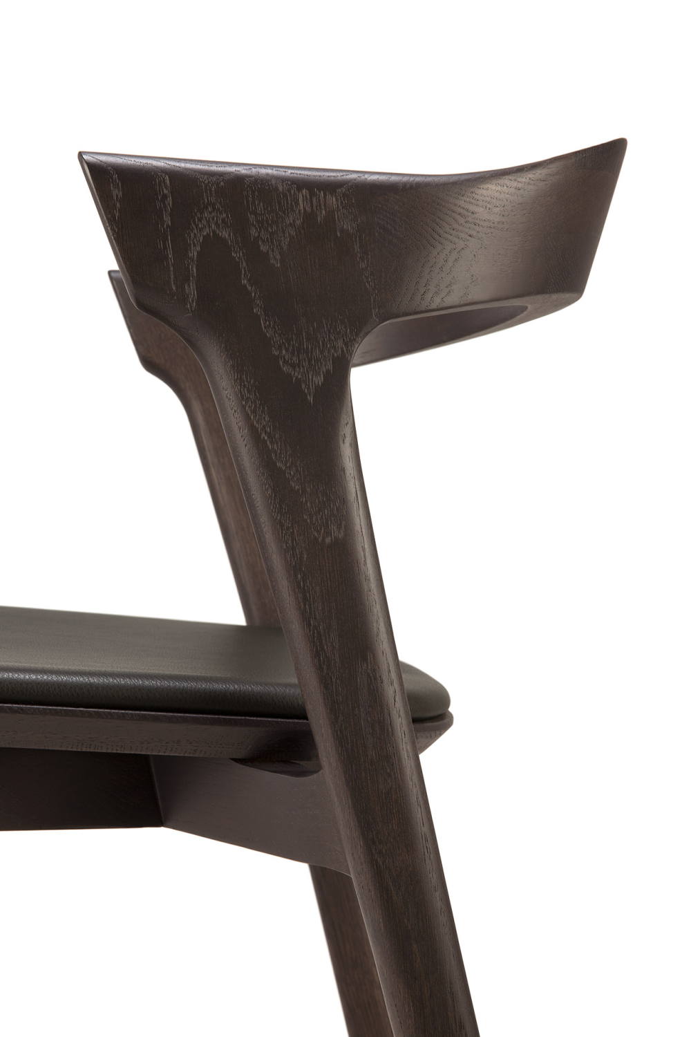 Varnished Oak Classic Dining Chair | Ethnicraft Bok | Oroa.com