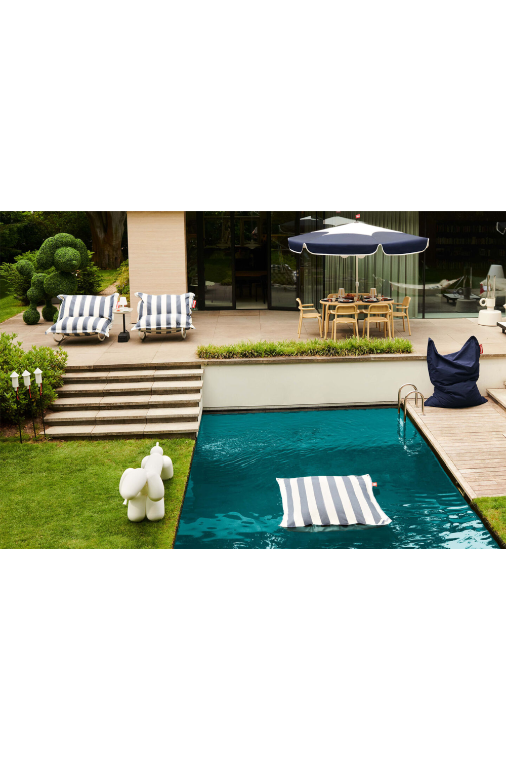 Olefin Fabric Water Lounger | Fatboy Floatzac | OROA.com