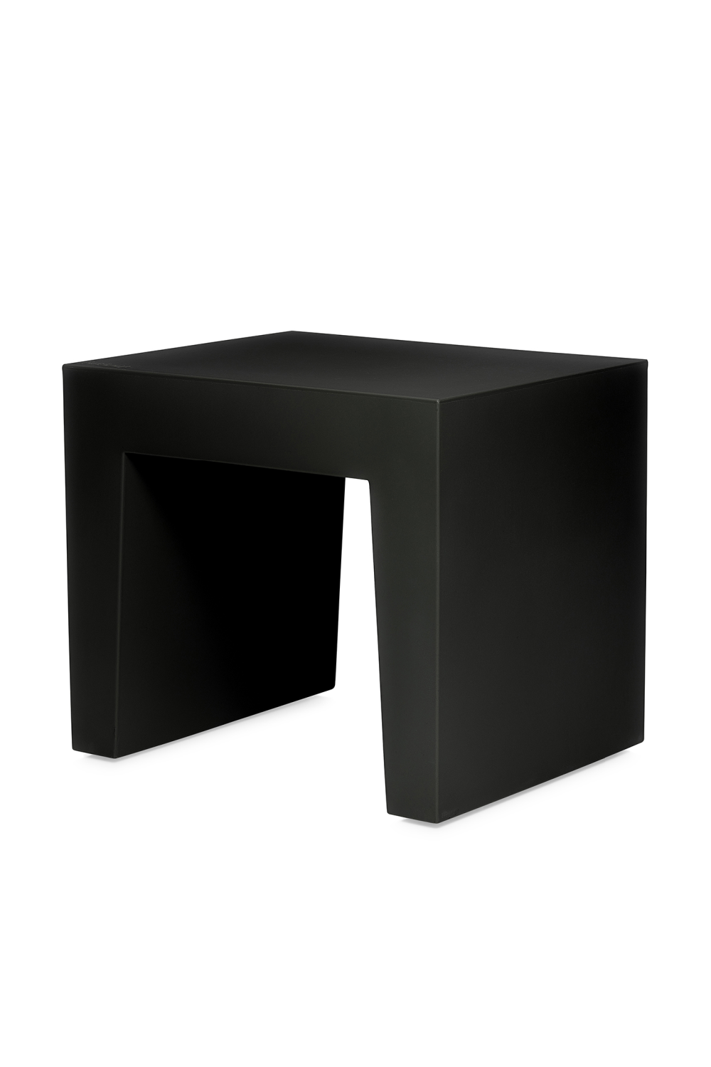 Minimalist Outdoor Stool | Fatboy Concrete | OROA.com