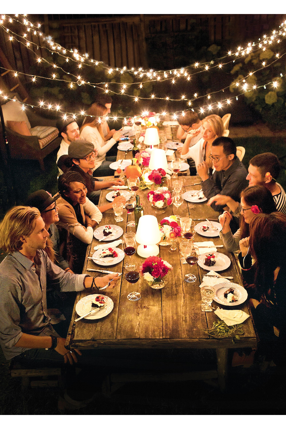 White Minimalist Table Lamp | Fatboy Edison The Petit | OROA.com