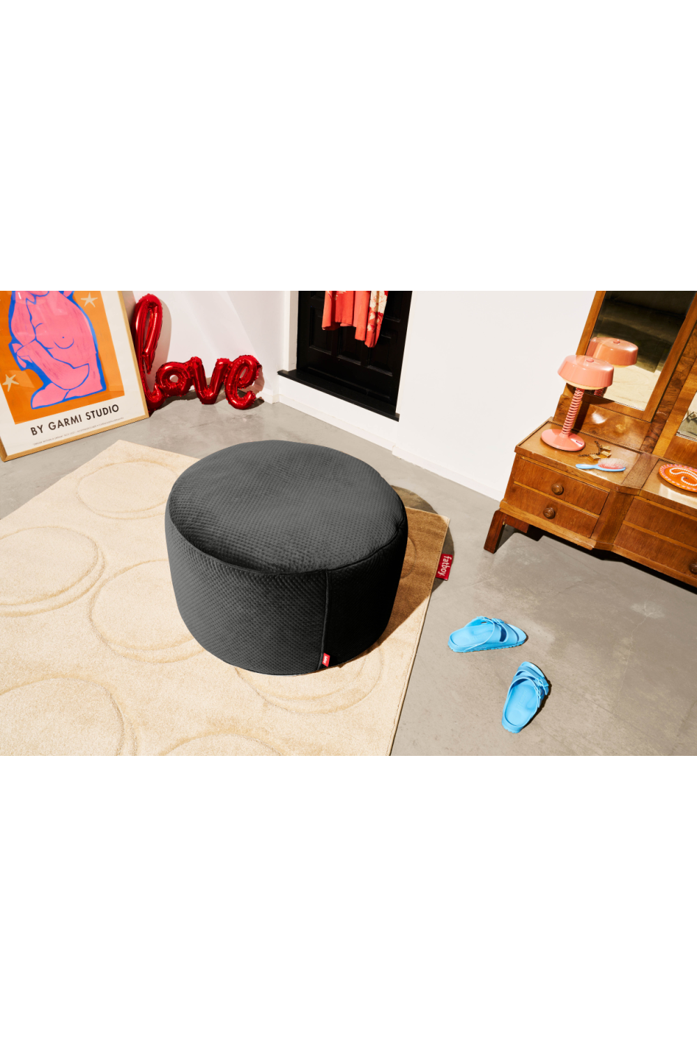 Round Velvet Pouf | Fatboy® Point | OROA.com