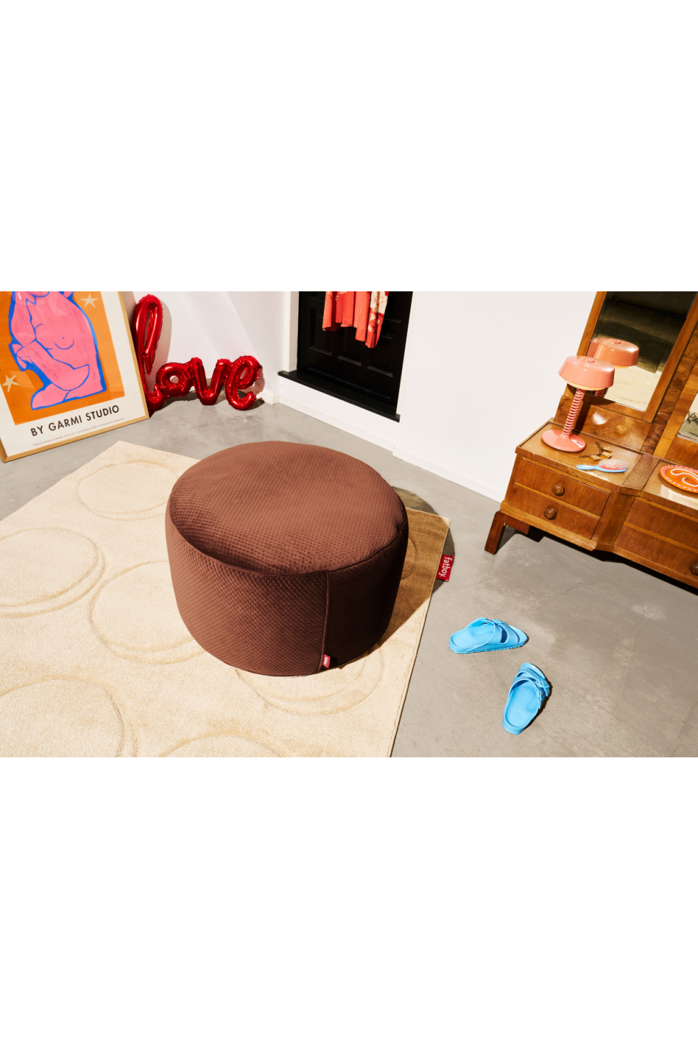 Round Velvet Pouf | Fatboy® Point | OROA.com