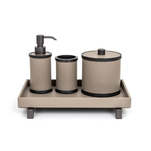 Metal Finish Bathroom Set | Pinetti Carol | OROA.com