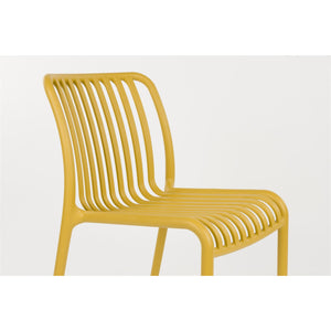   Molded Outdoor Stackable Chairs (4) | Oroa.com