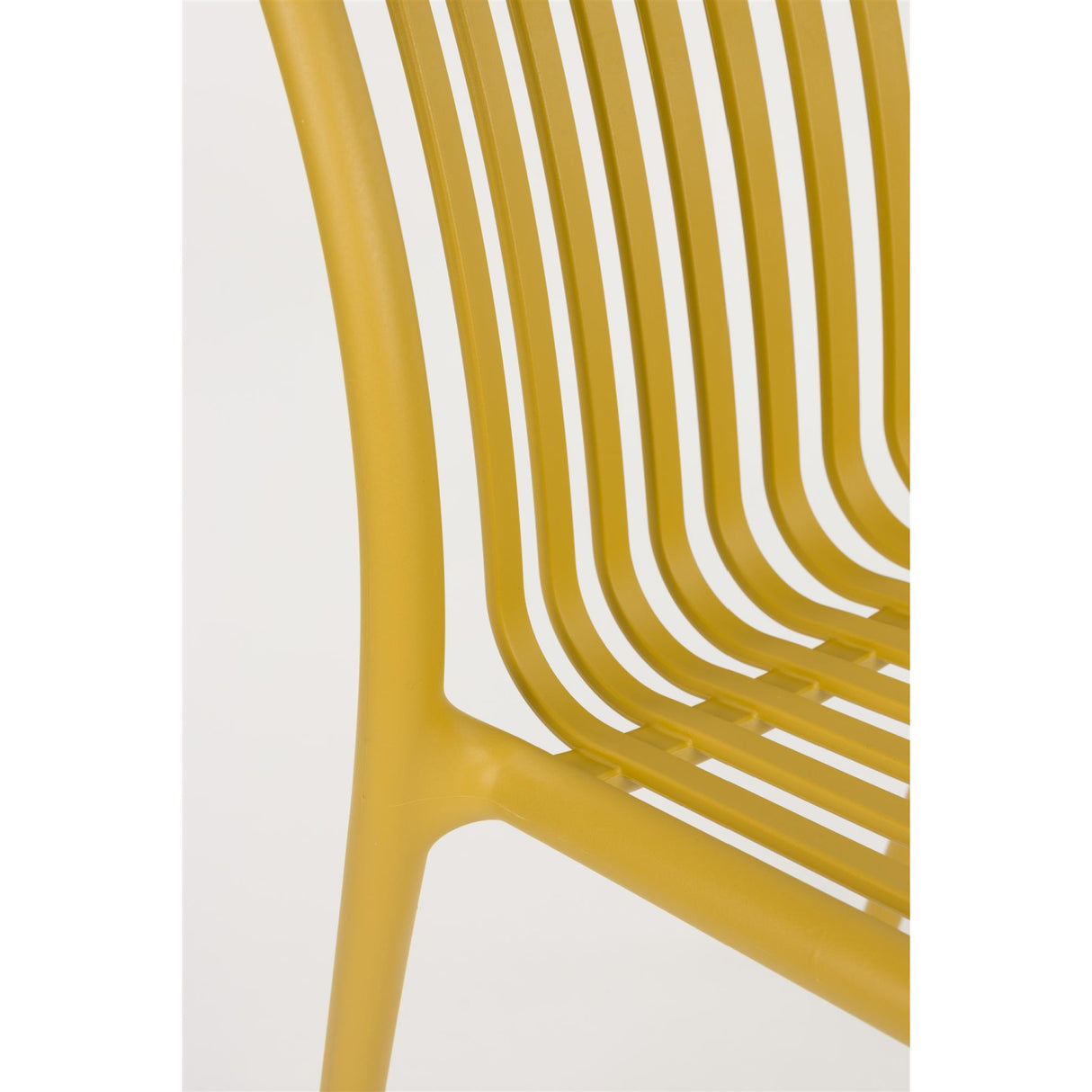   Molded Outdoor Stackable Chairs (4) | Oroa.com