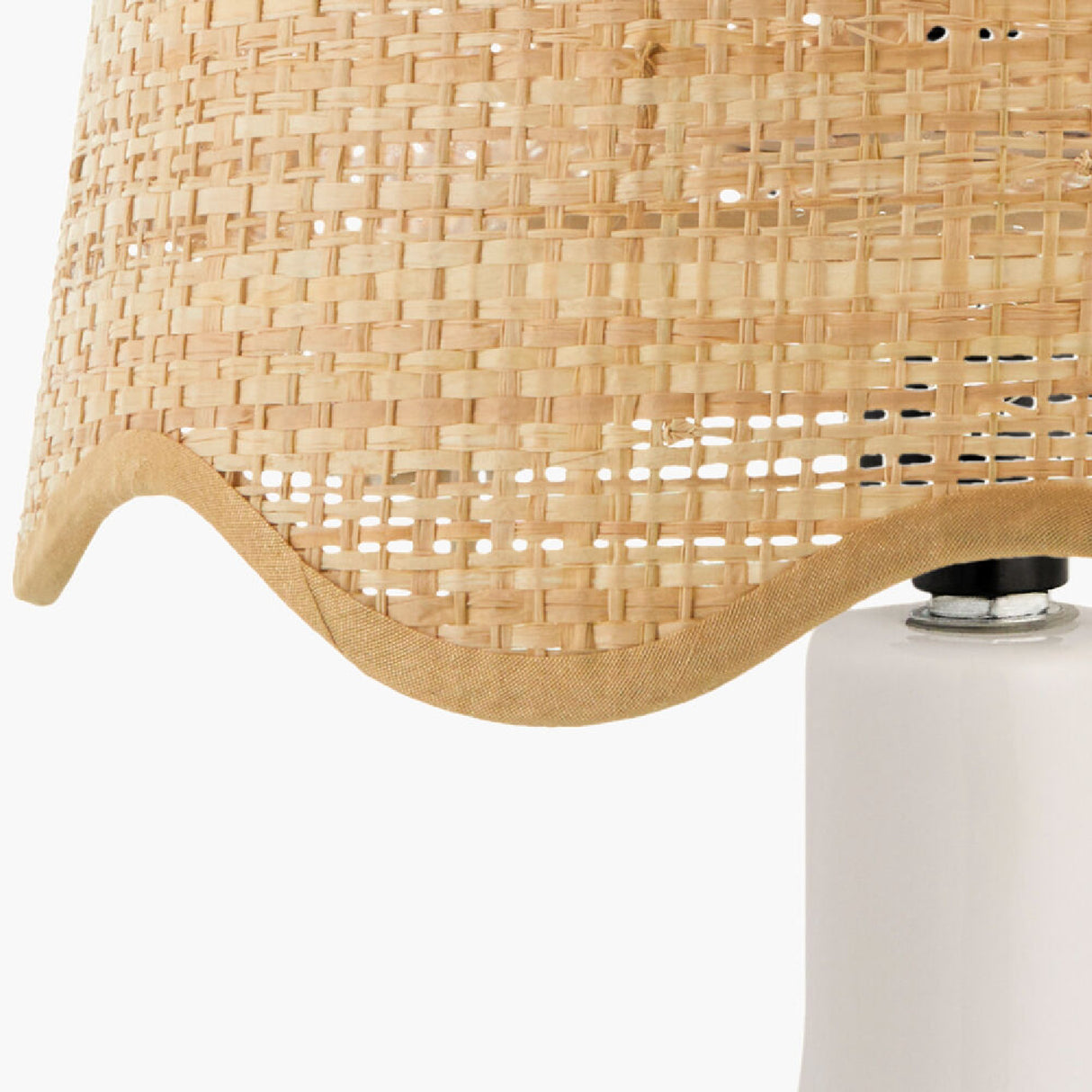   Wavy-Edge Rattan Ceramic Table Lamp | Oroa.com