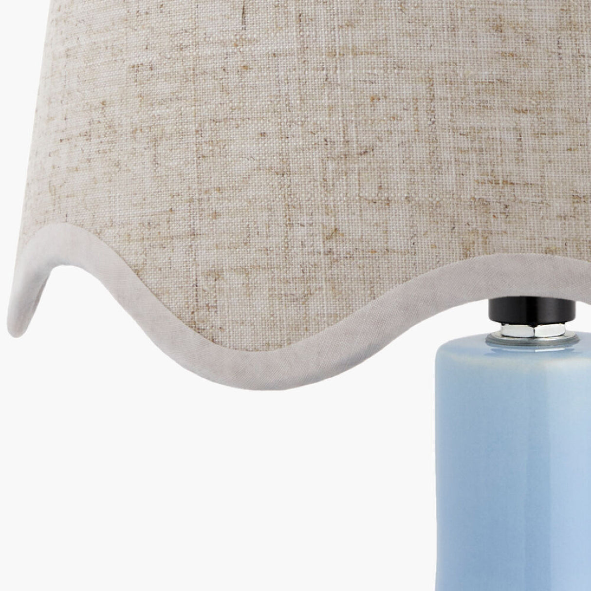   Wavy-Edge Rattan Ceramic Table Lamp | Oroa.com