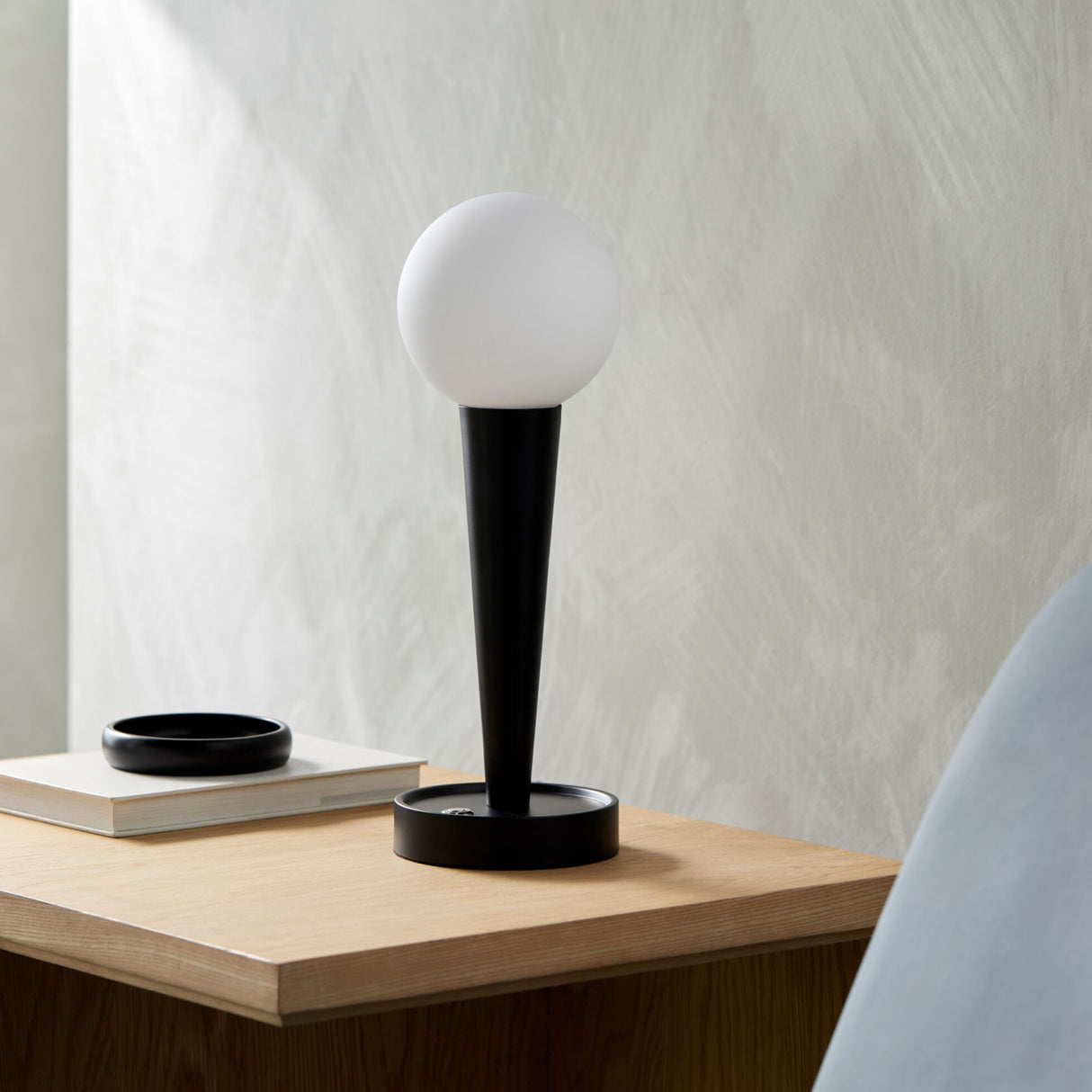   Modern European furniture -  Conical Metal Accent Table Lamp - www.oroa.com | Oroa.com