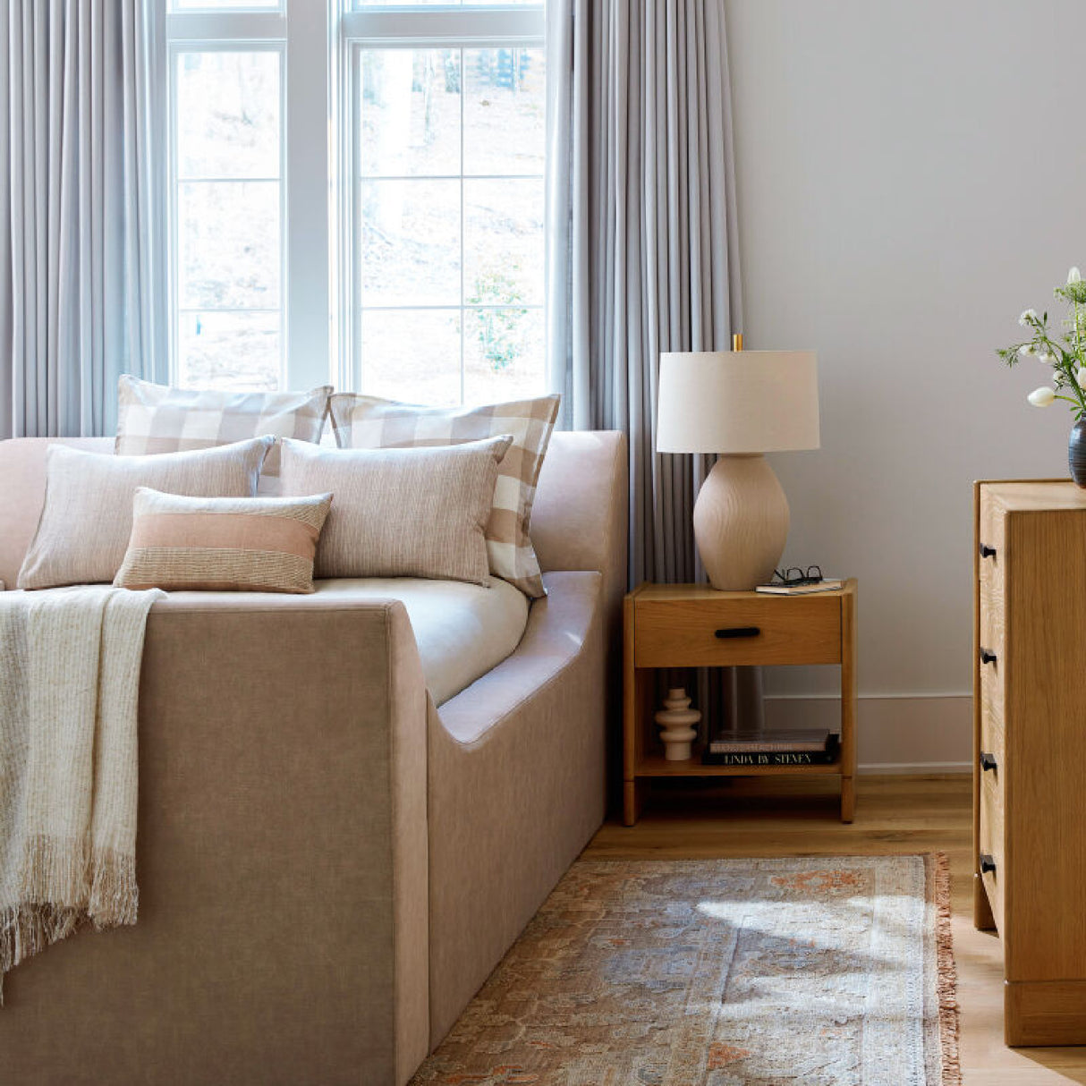   Glazed Gray Ceramic Table Lamp | Oroa.com