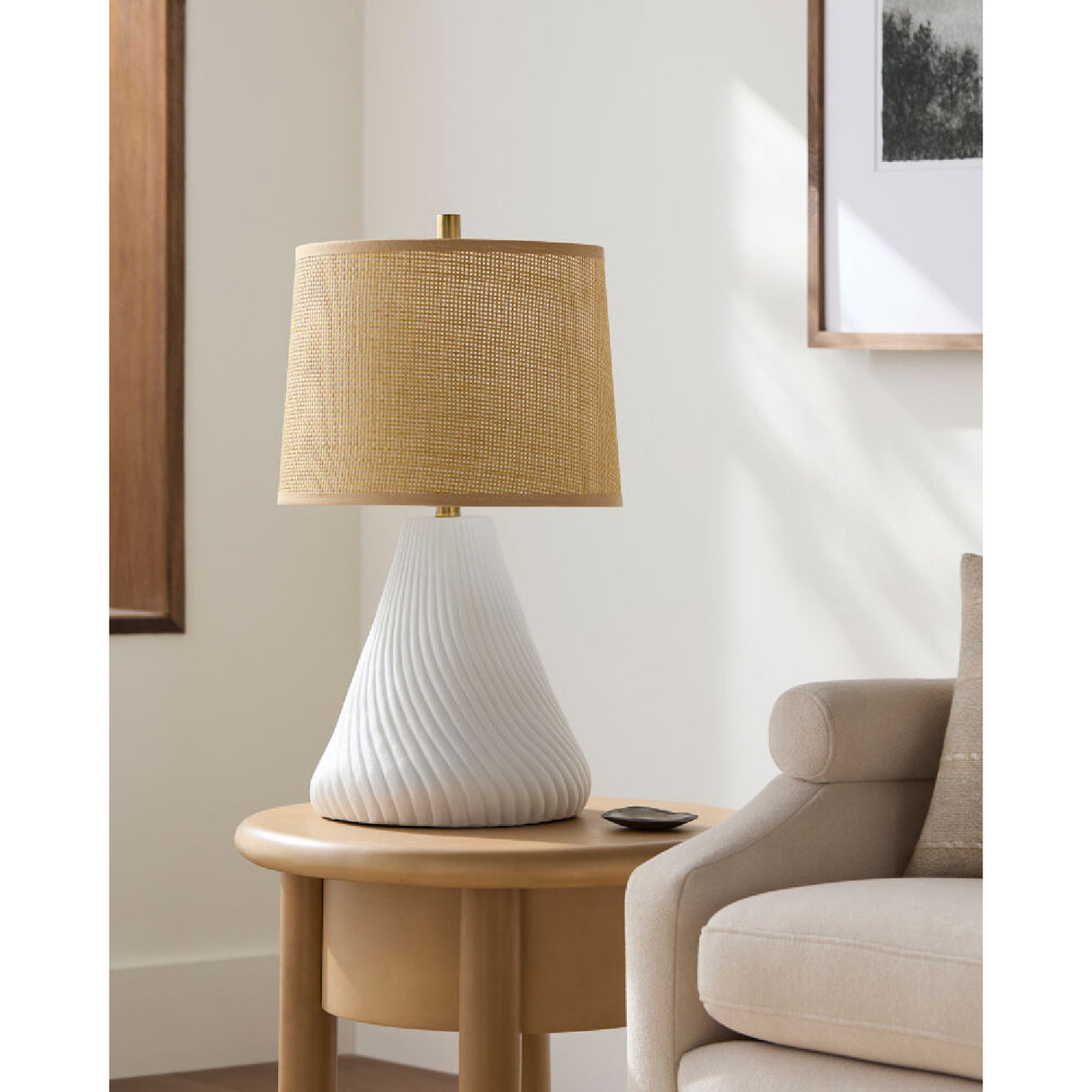   Brown Rattan Shade Table Lamp | Oroa.com