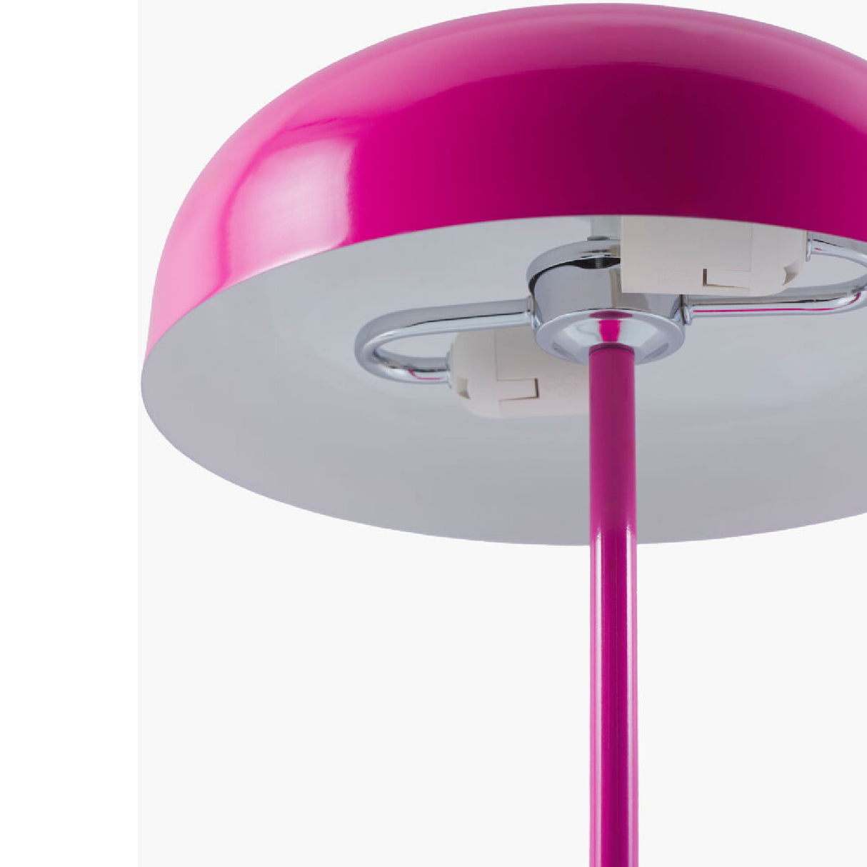   Painted Metal Accent Table Lamp | Oroa.com