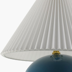   Pleated White Fabric Table Lamp | Oroa.com
