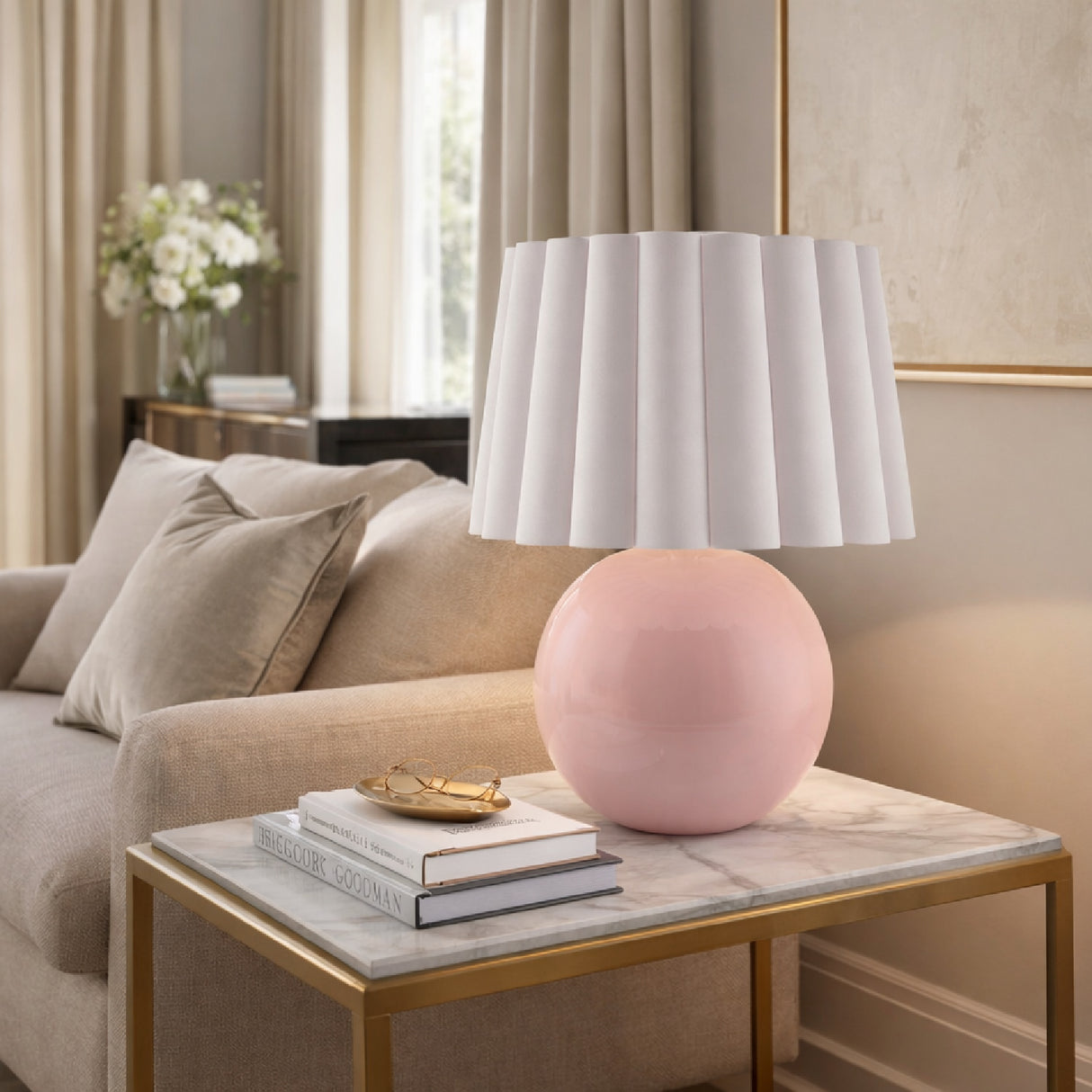   Scalloped White Fabric Table Lamp | Oroa.com