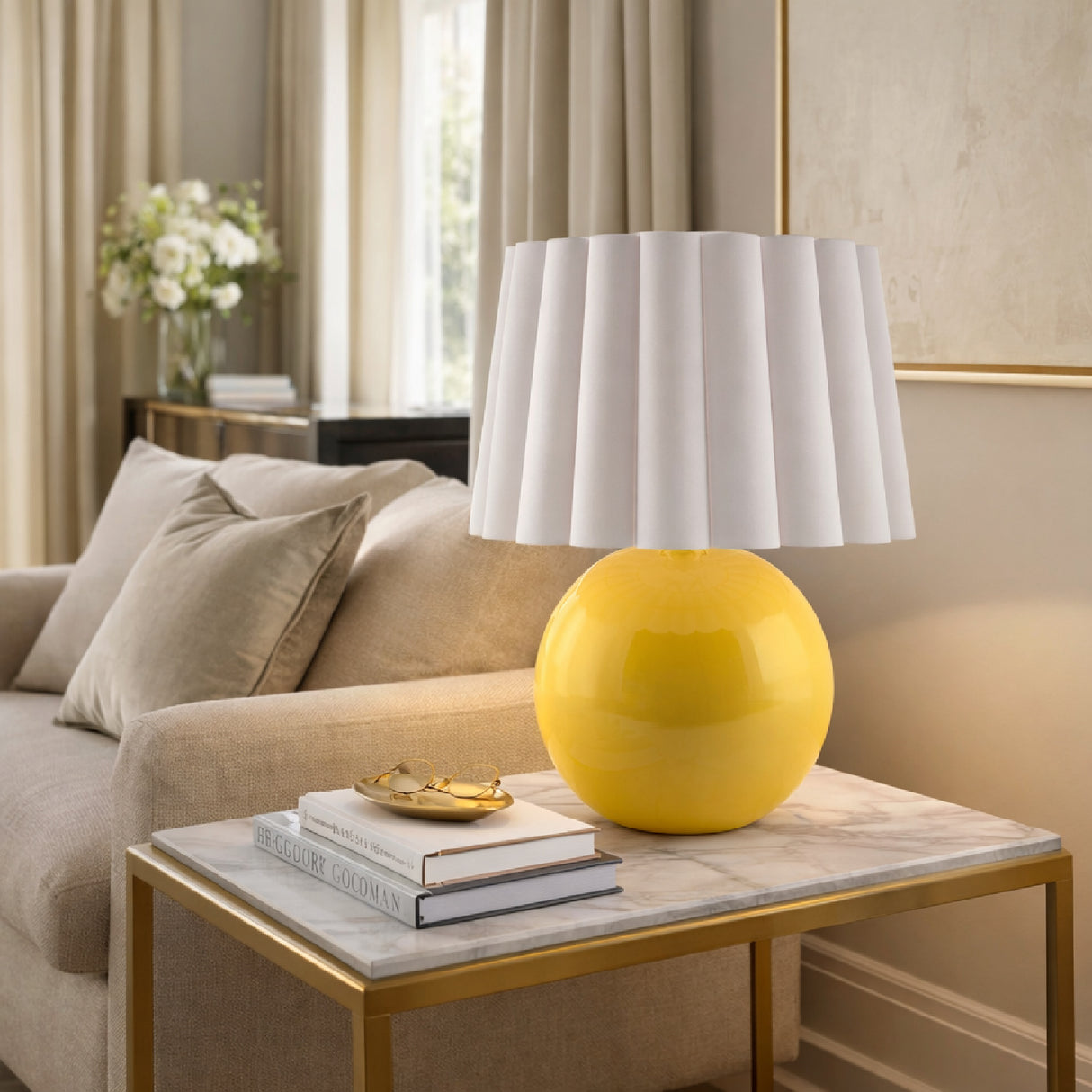   Scalloped White Fabric Table Lamp | Oroa.com