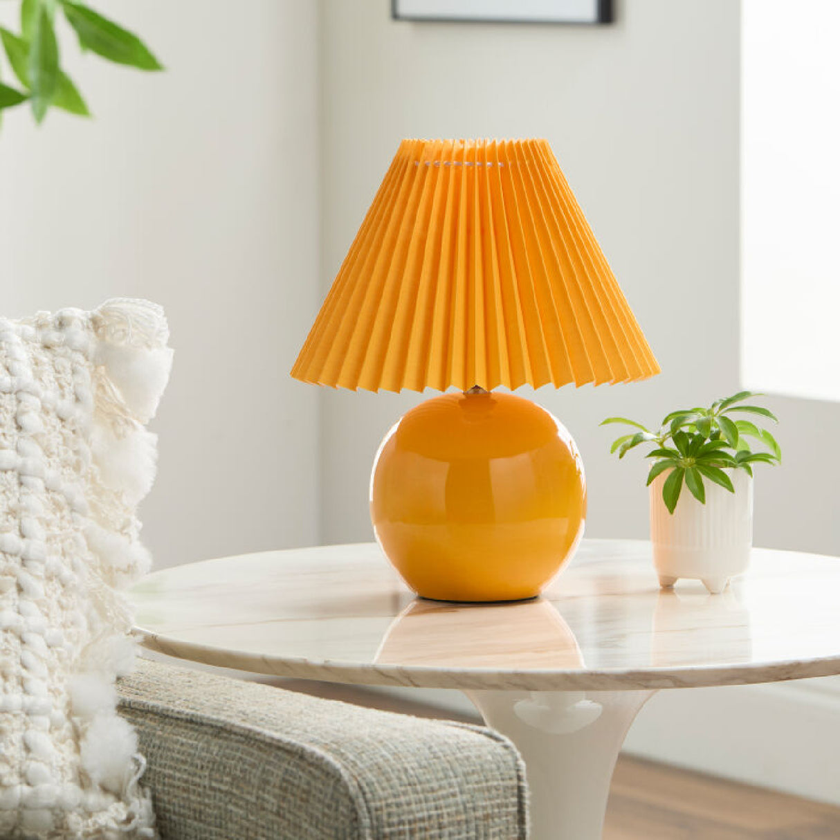   Pleated Fabric Shade Table Lamp | Oroa.com
