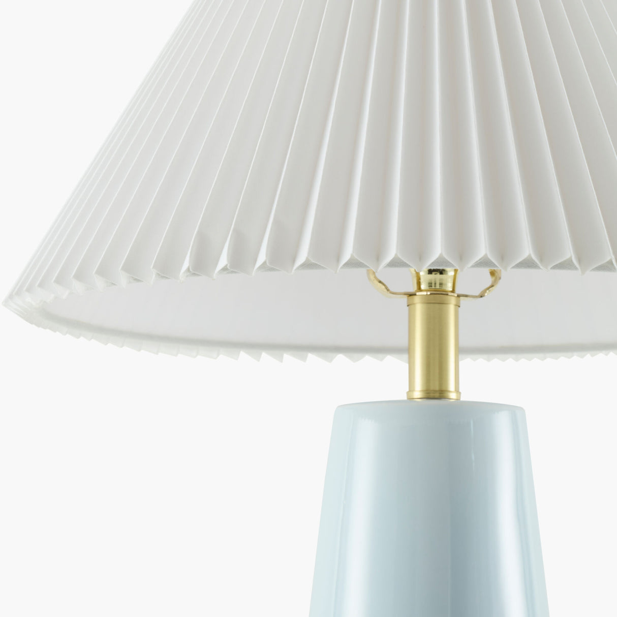   Pleated Shade Ceramic Table Lamp | Oroa.com