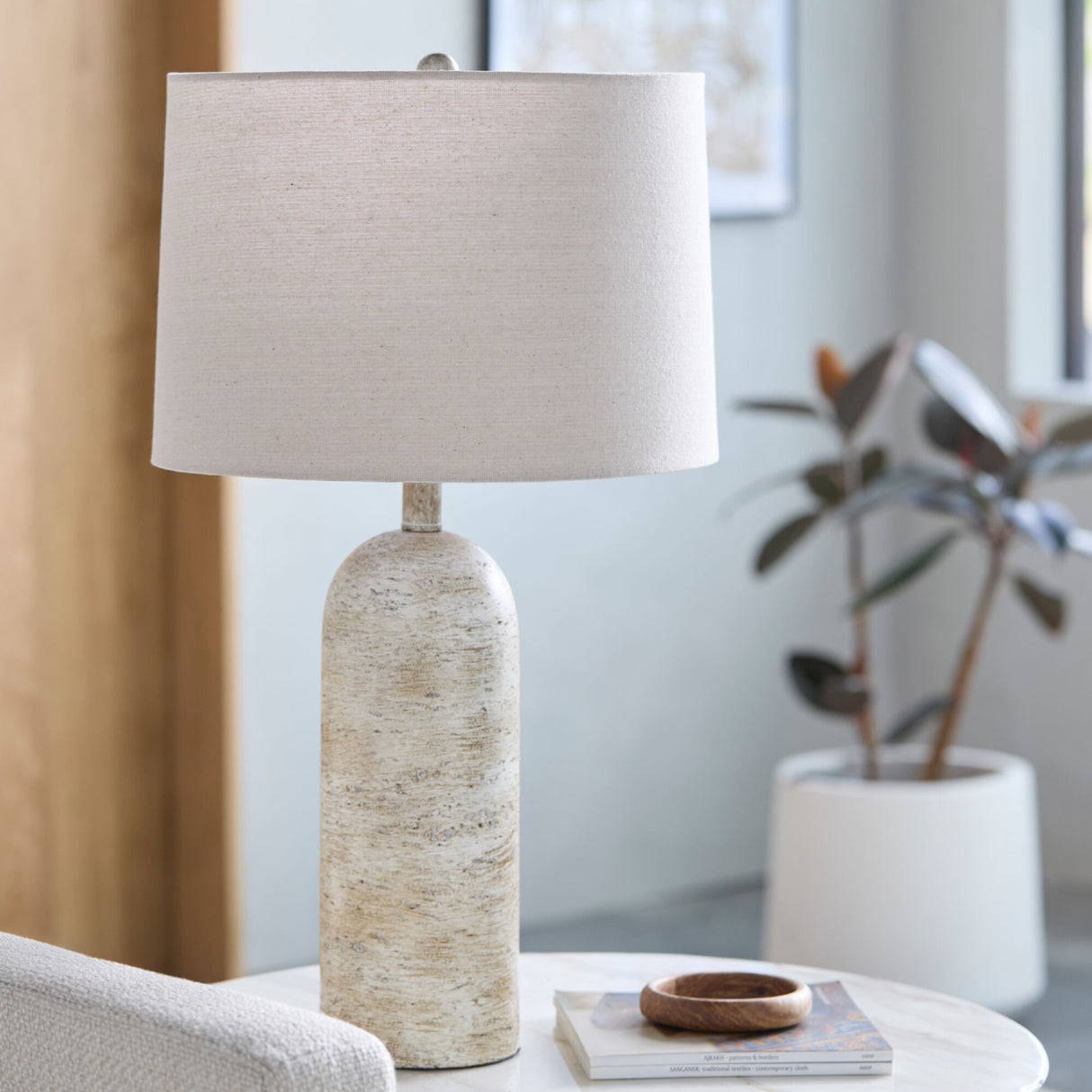   Linen Drum Shade Table Lamp | Oroa.com