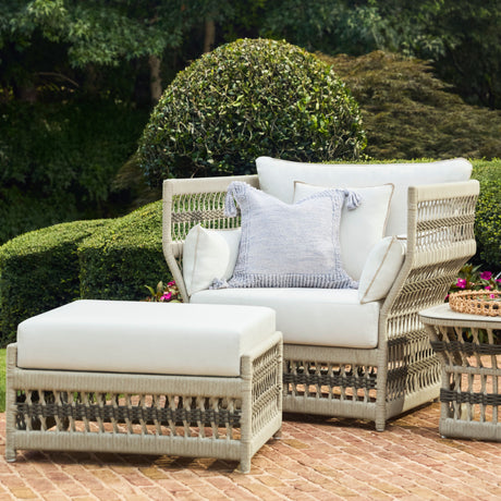   Cream Aluminum Outdoor Accent Chair | Oroa.com
