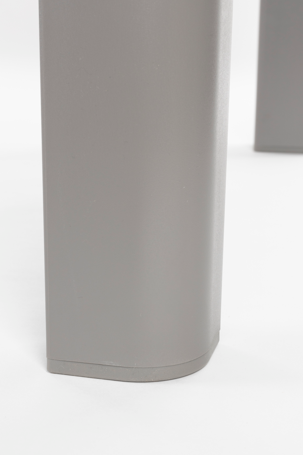 Gray Steel Outdoor Dining Table | DF Alban | OROA.com