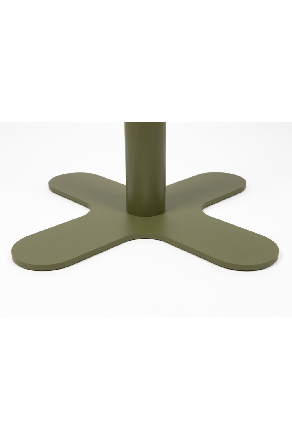 Outdoor Pedestal Bistro Table | DF Sanjay | Oroa.com