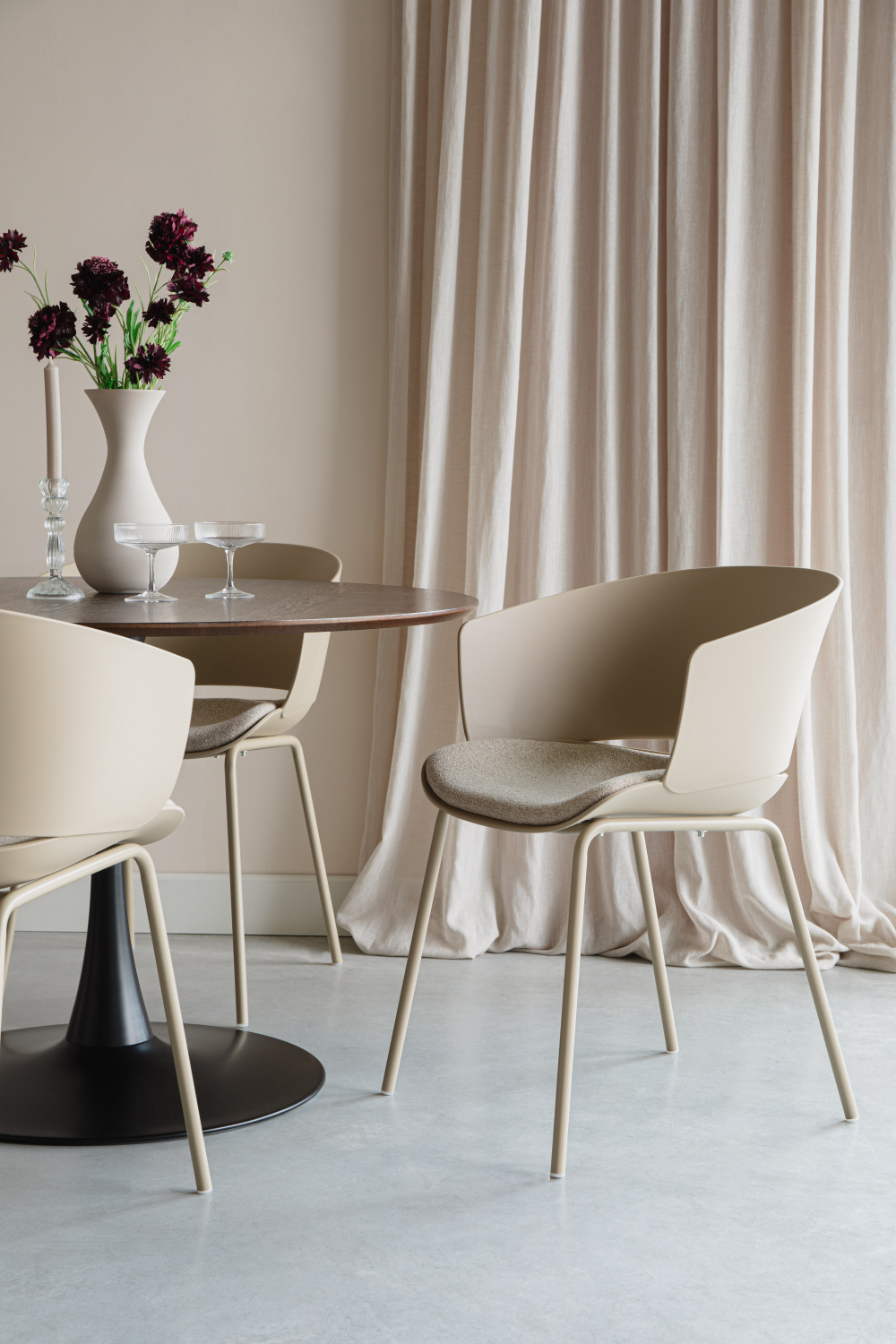 Curved Modern Dining Chair Set (4) | DF Jessica | OROA.com