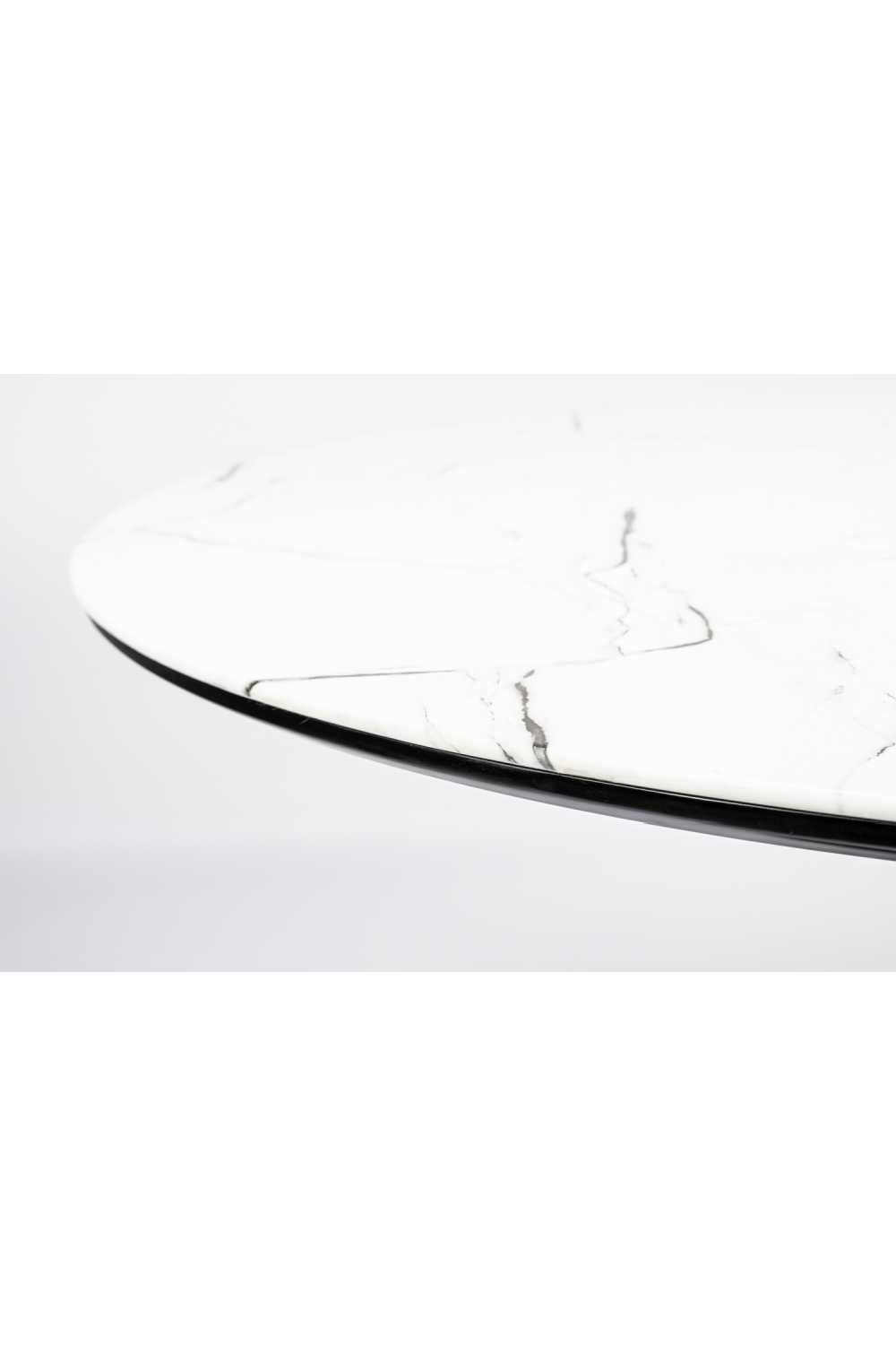 Marble Finish Pedestal Dining Table | DF Maru | Oroa.com