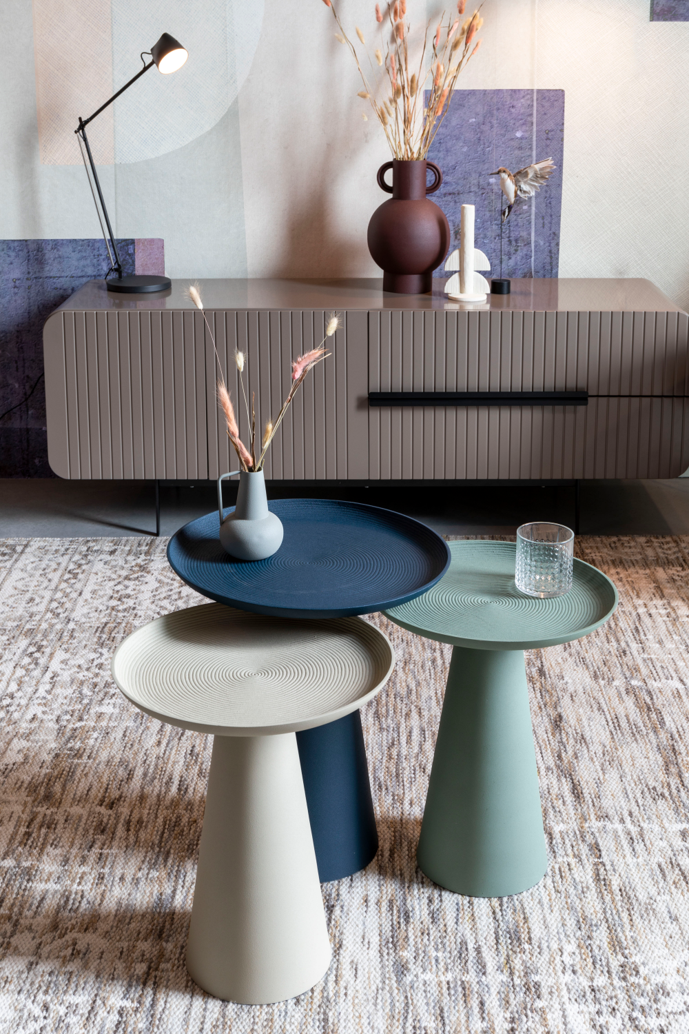 Minimalist Pedestal Side Table L | DF Ringar | OROA.com