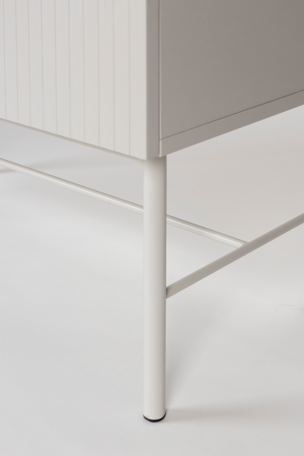 White 4-Drawer Cabinet | DF Cayo | OROA.com